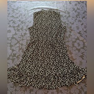 Small Lily Rose black and white floral dress